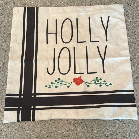 HOLIDAY Lot of 2 NEW Pillow Covers With Bonus Threshold NWT Wreath - Picture 5 of 11